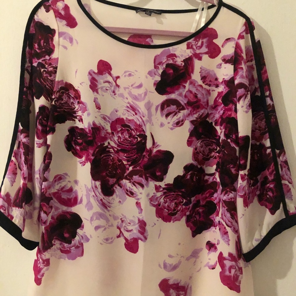 Floral blouse - Size M - Gently worn